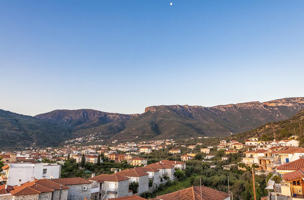 Paraskevas Boutique Hotel Tirós Dış mekan fotoğraf